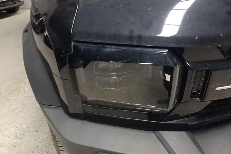 Used JETOUR Traveler 2023 2.0T Four-Wheel Drive Conqueror Right Front Headlight