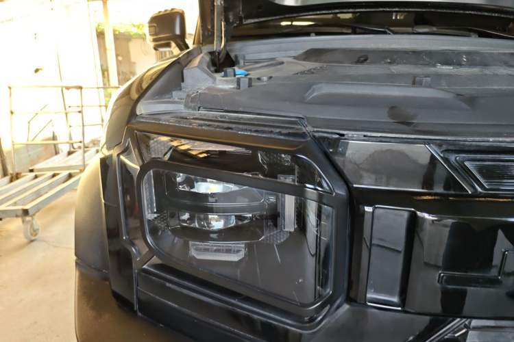 Used JETOUR Traveler 2023 1.5T Two-Wheel-Drive Discovery Right Front Headlight