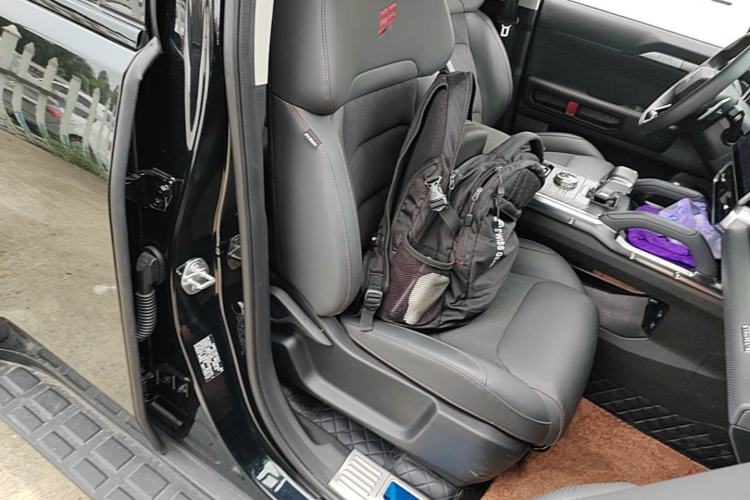 Used JETOUR Traveler 2023 1.5T Two-Wheel Drive Discovery PRO Right Front Seat