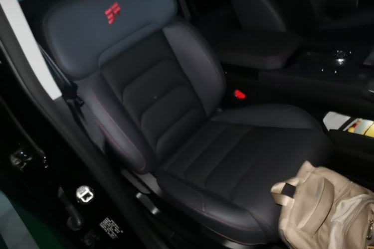 Used JETOUR Traveler 2023 2.0T All-Wheel-Drive CrossPRO Right Front Seat