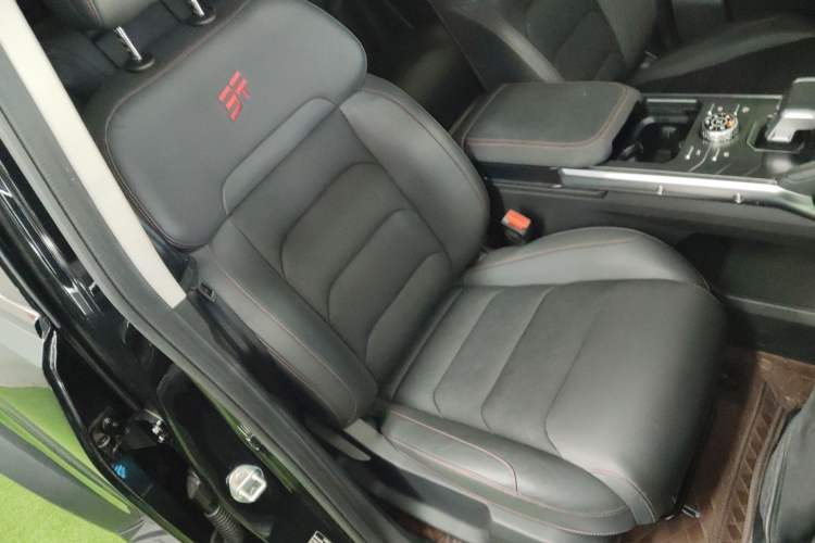 Used JETOUR Traveler 2023 2.0T All-Wheel-Drive CrossPRO Right Front Seat