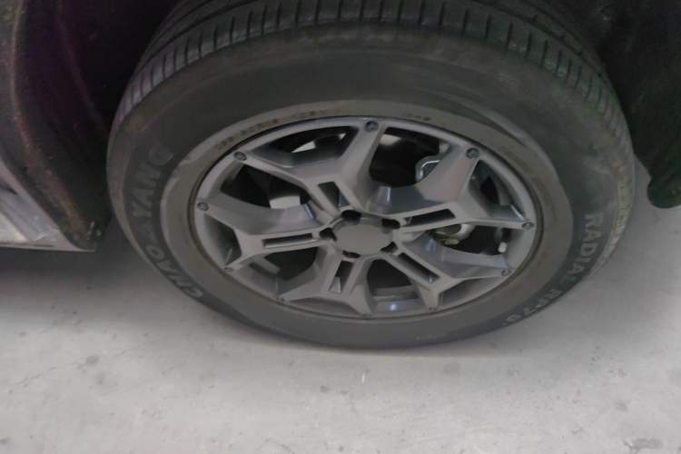 Used JETOUR Traveler 2023 2.0T All-Wheel-Drive CrossPRO Right Front Wheel Hub