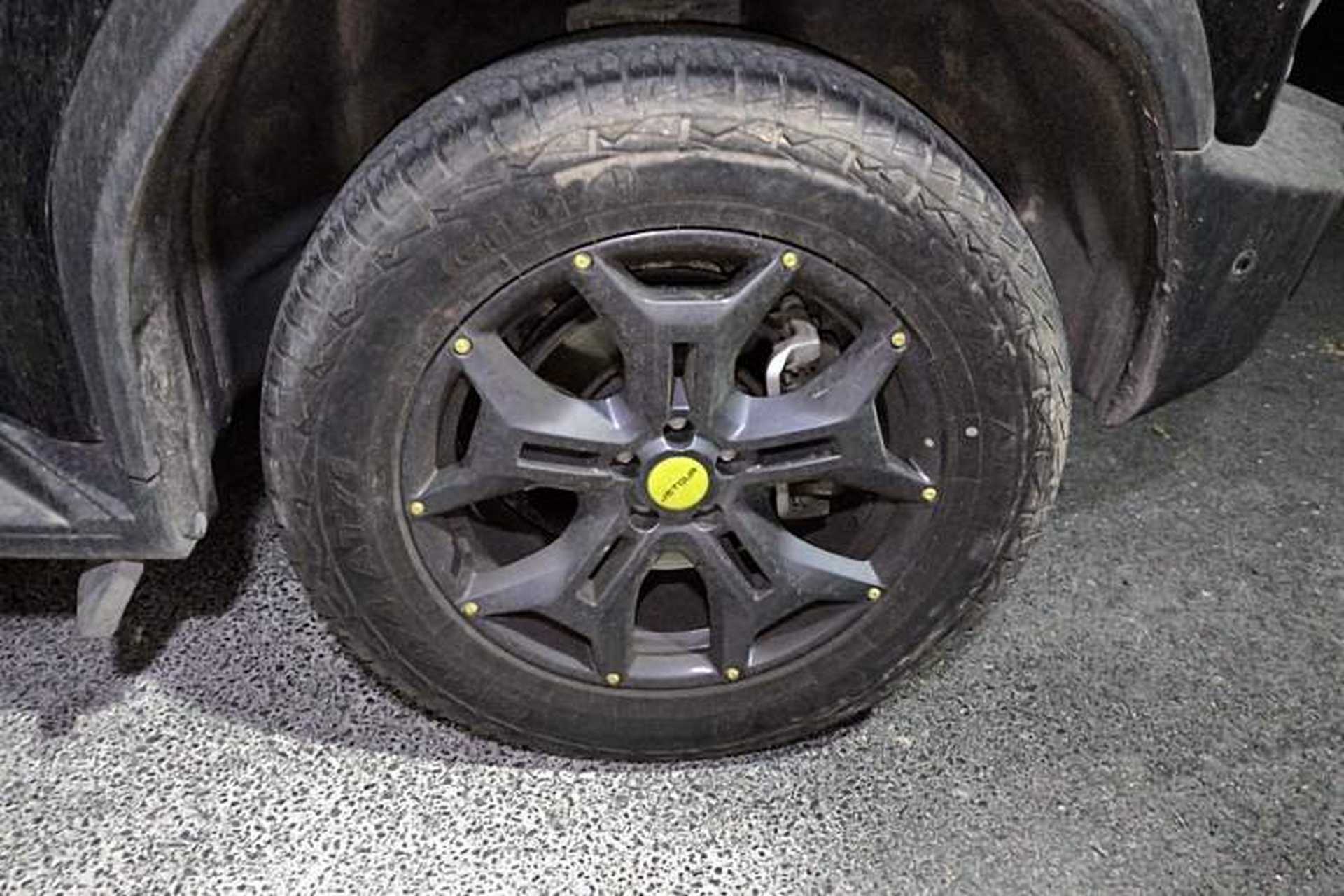 Used JETOUR Traveler 2023 2.0T All-Wheel Drive CrossPRO+ Right Front Wheel Hub
