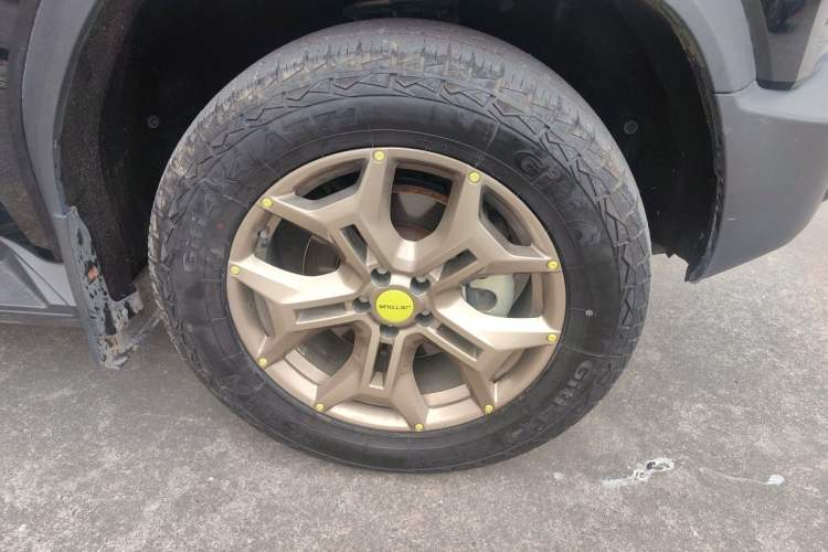 Used JETOUR Traveler 2023 2.0T Four-Wheel Drive Conqueror Right Front Wheel Hub
