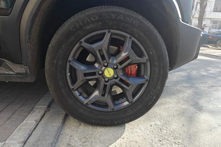 Used JETOUR Traveler 2023 2.0T All-Wheel-Drive CrossPRO Right Front Wheel Hub