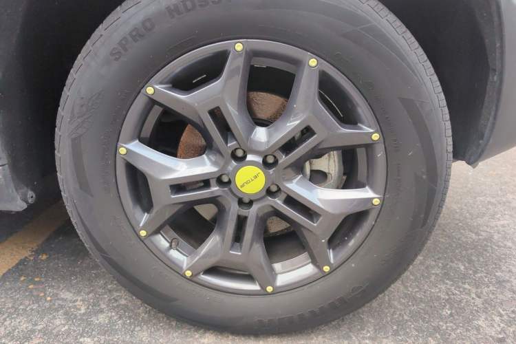 Used JETOUR Traveler 2023 2.0T All-Wheel-Drive CrossPRO Right Front Wheel Hub