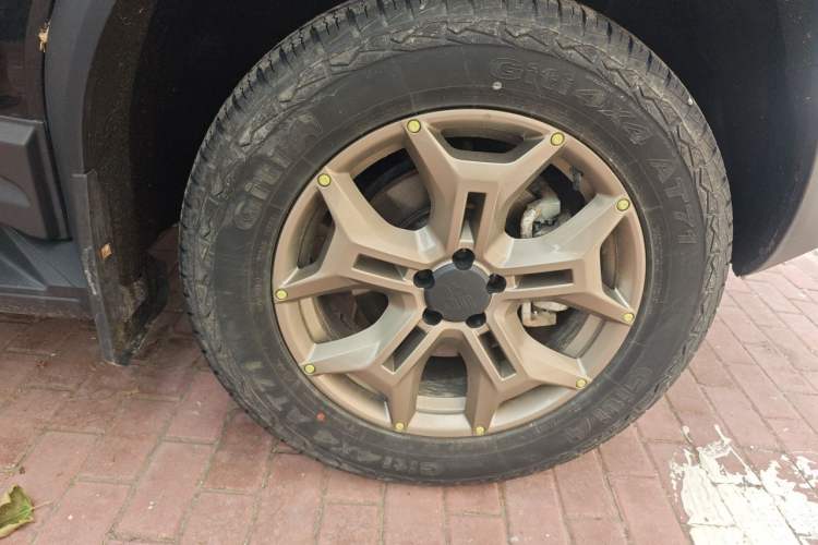 Used JETOUR Traveler 2023 2.0T Four-Wheel Drive Conqueror Right Front Wheel Hub