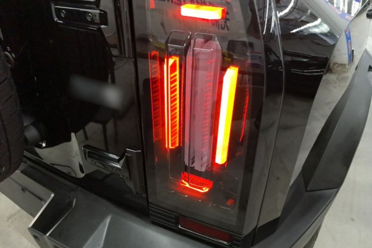 Used JETOUR Traveler 2023 1.5T Two-Wheel Drive Discovery PRO Right Rear Taillight