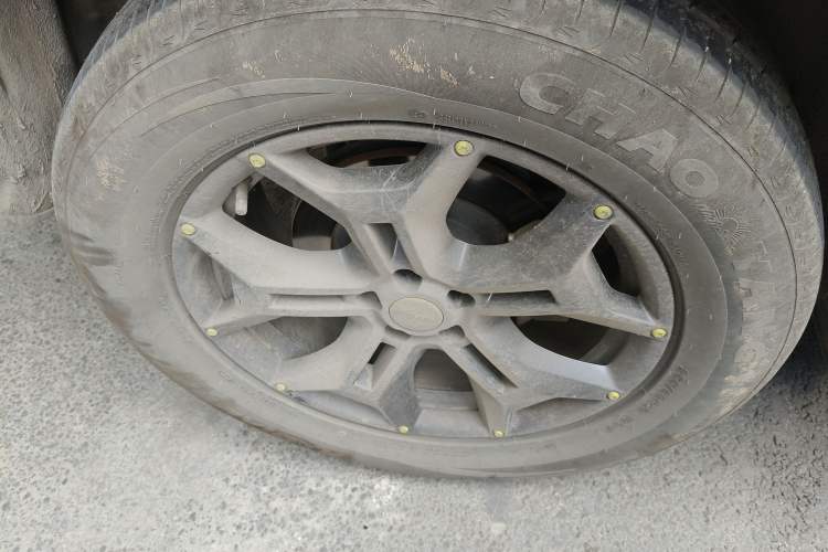 Used JETOUR Traveler 2023 2.0T All-Wheel-Drive CrossPRO Right Rear Wheel Hub