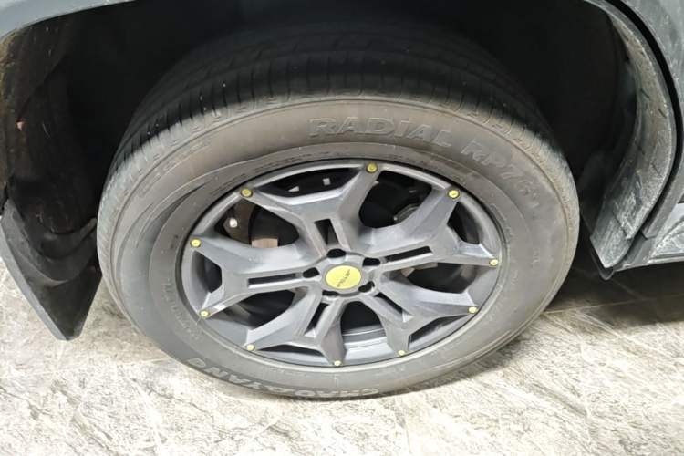 Used JETOUR Traveler 2023 2.0T All-Wheel-Drive CrossPRO Right Rear Wheel Hub