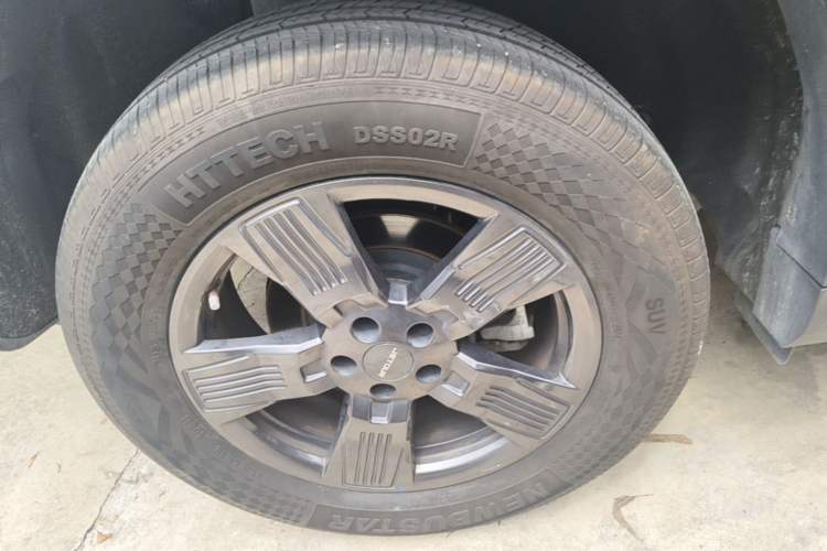 Used JETOUR Traveler 2023 1.5T Two-Wheel Drive Discovery PRO Right Rear Wheel Hub