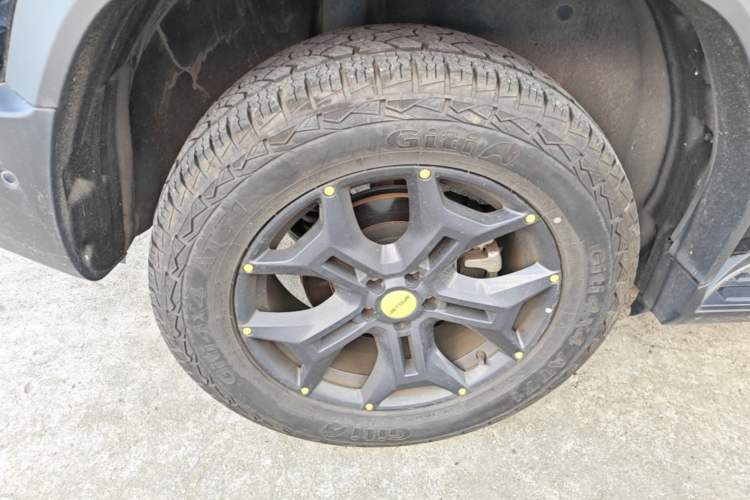 Used JETOUR Traveler 2023 2.0T All-Wheel Drive CrossPRO+ Right Rear Wheel Hub