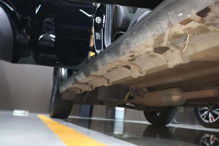 Used JETOUR Traveler 2023 1.5T Two-Wheel Drive Discovery PRO Right Side Sill