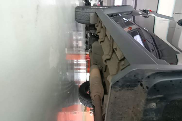 Used JETOUR Traveler 2023 2.0T Four-Wheel Drive Conqueror Right Side Sill