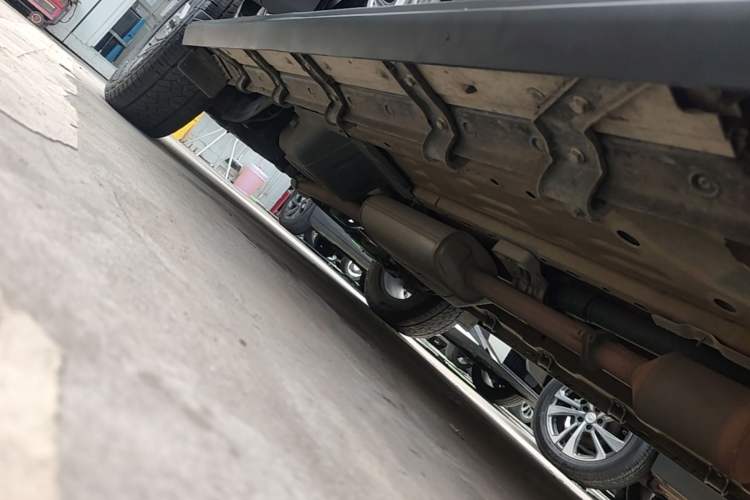 Used JETOUR Traveler 2023 2.0T All-Wheel-Drive CrossPRO Right Side Sill