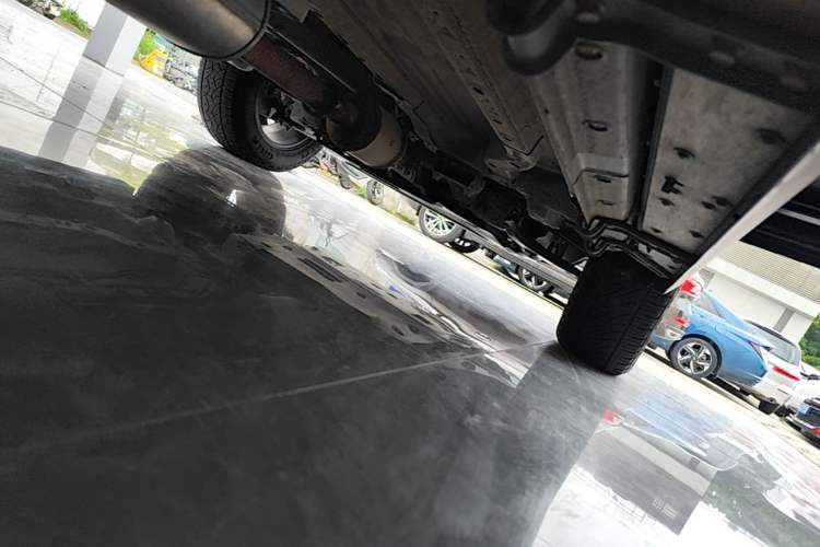 Used JETOUR Traveler 2023 2.0T All-Wheel Drive CrossPRO+ Right Side Sill