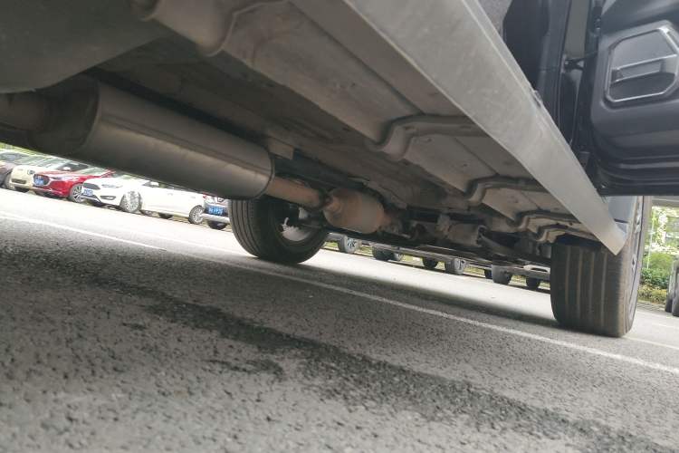 Used JETOUR Traveler 2023 2.0T All-Wheel-Drive CrossPRO Right Side Sill