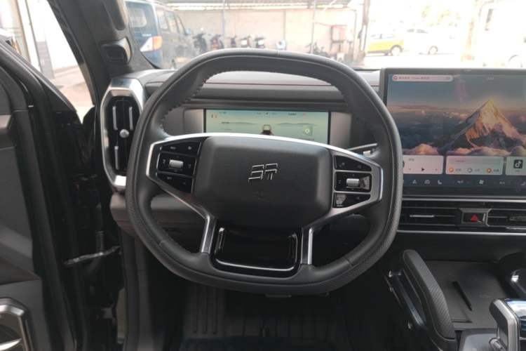 Used JETOUR Traveler 2023 2.0T All-Wheel Drive Conquer PRO Steering Wheel