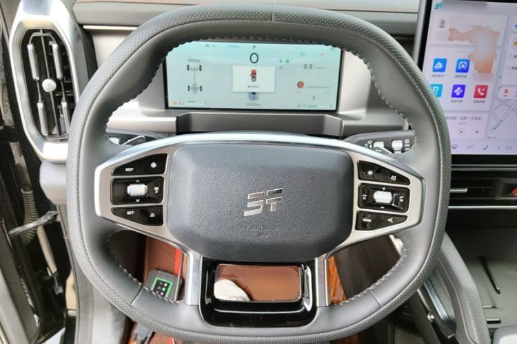 Used JETOUR Traveler 2023 2.0T All-Wheel Drive Conquer PRO Steering Wheel
