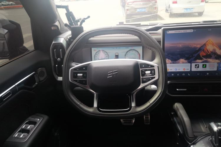 Used JETOUR Traveler 2023 2.0T All-Wheel Drive Conquer PRO Steering Wheel