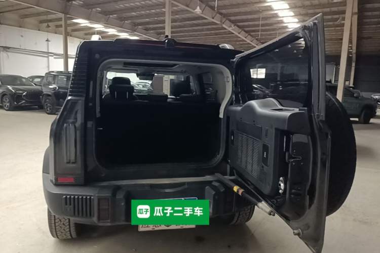 Used JETOUR Traveler 2023 2.0T Four-Wheel Drive Conqueror Trunk