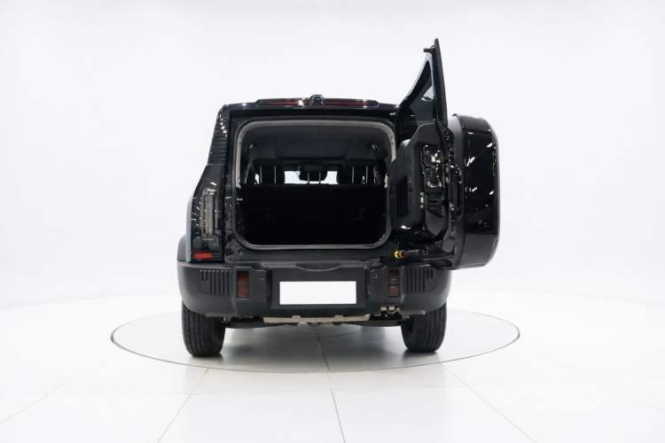 Used JETOUR Traveler 2023 1.5T Two-Wheel Drive Discovery PRO Trunk