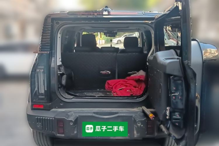 Used JETOUR Traveler 2023 2.0T All-Wheel-Drive CrossPRO Trunk