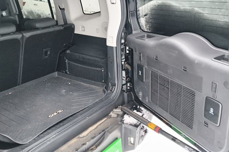 Used JETOUR Traveler 2023 1.5T Two-Wheel Drive Discovery PRO Trunk