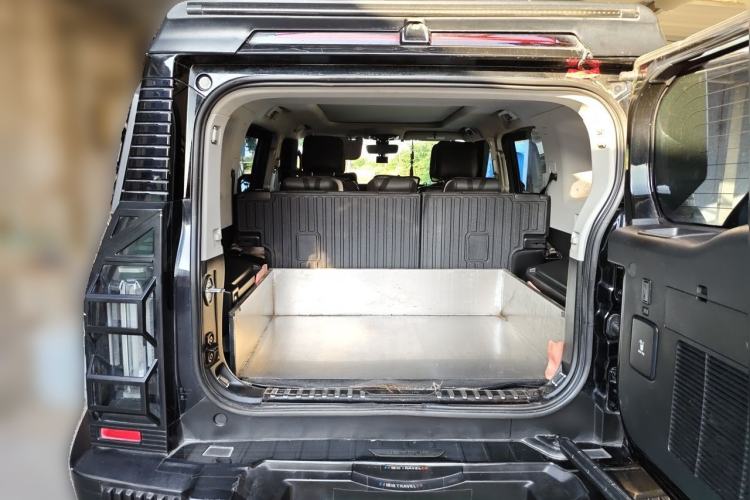 Used JETOUR Traveler 2023 1.5T Two-Wheel-Drive Discovery Trunk