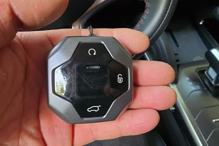 Used JETOUR Traveler 2023 1.5T Two-Wheel Drive Discovery PRO Vehicle Key