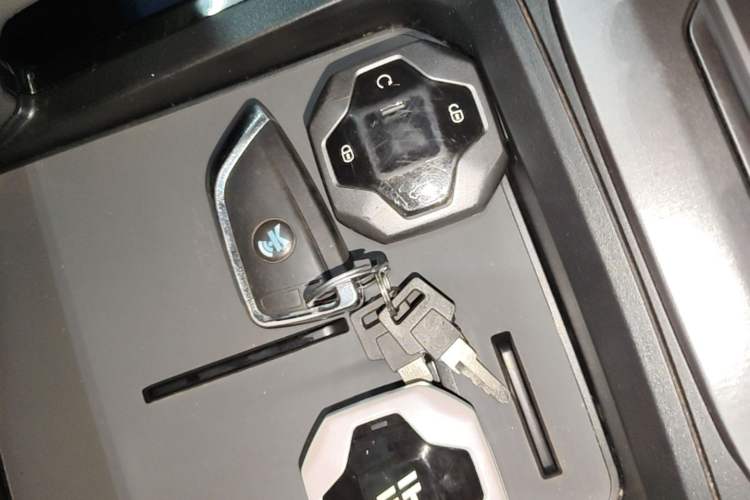 Used JETOUR Traveler 2023 1.5T Two-Wheel Drive Discovery PRO Vehicle Key