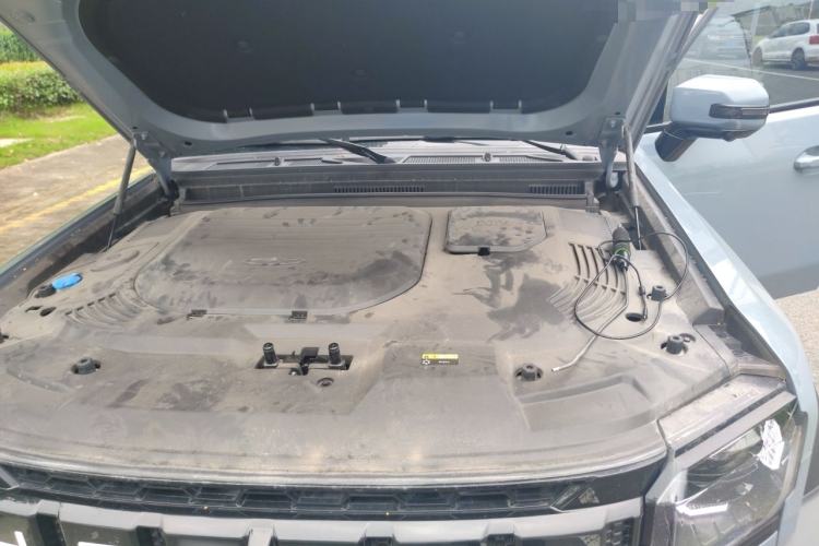Used JETOUR Traveler 2023 2.0T All-Wheel-Drive CrossPRO Engine Bay