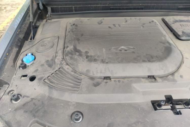 Used JETOUR Traveler 2023 2.0T All-Wheel-Drive CrossPRO Engine Bay Right