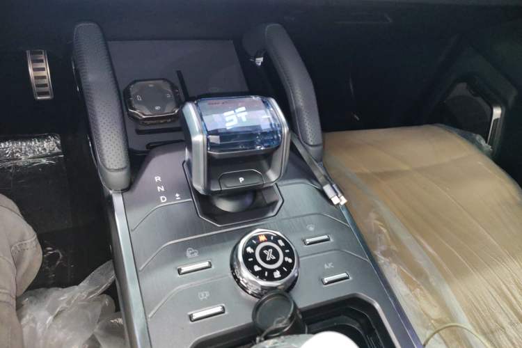 Used JETOUR Traveler 2023 2.0T All-Wheel Drive Conquer PRO Gear Lever