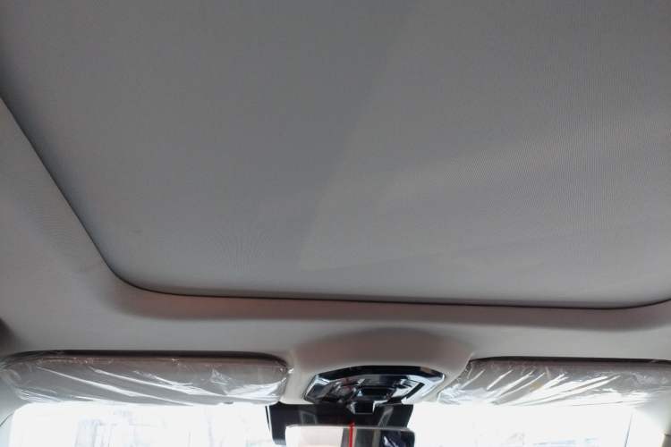 Used JETOUR Traveler 2023 2.0T All-Wheel-Drive CrossPRO Headliner