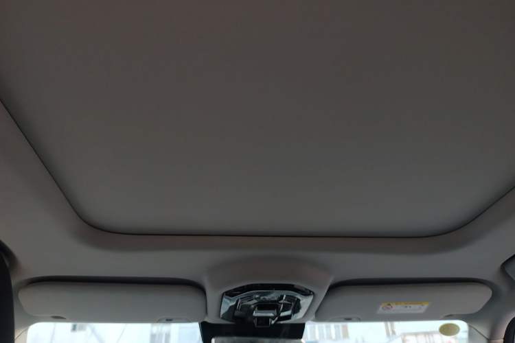 Used JETOUR Traveler 2023 2.0T All-Wheel-Drive CrossPRO Headliner