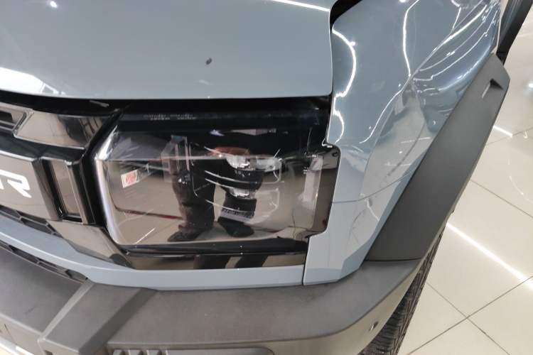 Used JETOUR Traveler 2023 2.0T All-Wheel Drive Conquer PRO Left Front Headlight