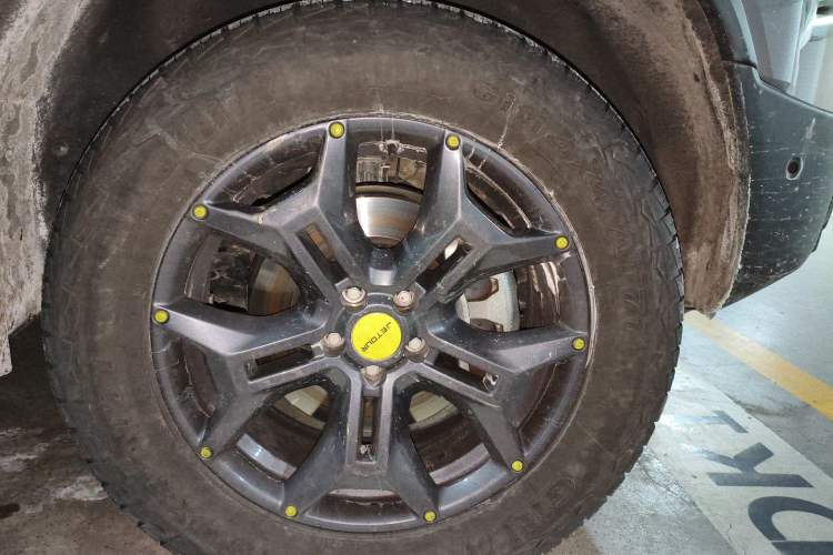 Used JETOUR Traveler 2023 2.0T All-Wheel Drive CrossPRO+ Right Front Wheel Hub