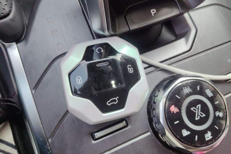 Used JETOUR Traveler 2023 2.0T All-Wheel-Drive CrossPRO Vehicle Key