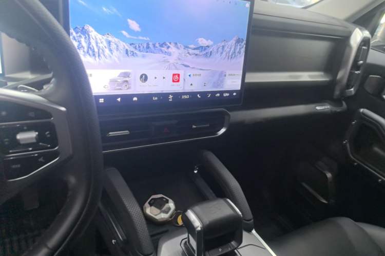 Used JETOUR Traveler 2023 1.5T Two-Wheel Drive Discovery PRO Audio And AC Panel