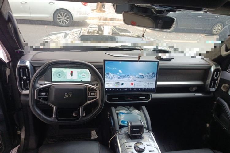 Used JETOUR Traveler 2023 2.0T All-Wheel Drive CrossPRO+ Center Console