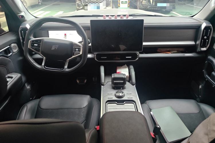 Used JETOUR Traveler 2023 2.0T All-Wheel-Drive CrossPRO Center Console