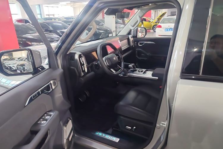 Used JETOUR Traveler 2023 2.0T All-Wheel-Drive CrossPRO Driver Seat