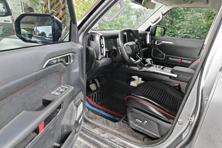 Used JETOUR Traveler 2023 2.0T All-Wheel-Drive CrossPRO Driver Seat