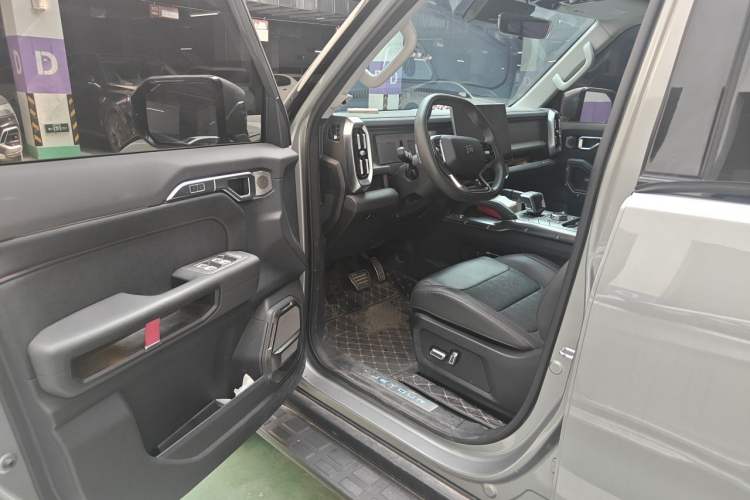 Used JETOUR Traveler 2023 2.0T All-Wheel-Drive CrossPRO Driver Seat