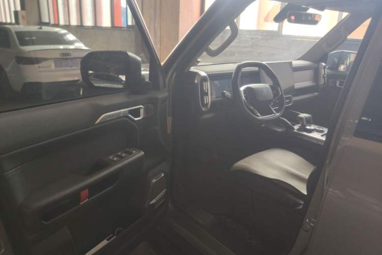 Used JETOUR Traveler 2023 1.5T Two-Wheel Drive Discovery PRO Driver Seat