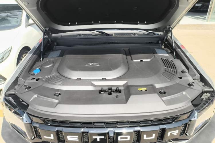 Used JETOUR Traveler 2023 1.5T Two-Wheel Drive Discovery PRO Engine Bay