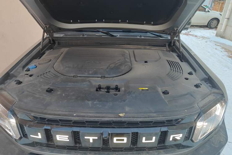 Used JETOUR Traveler 2023 1.5T Two-Wheel Drive Discovery PRO Engine Bay