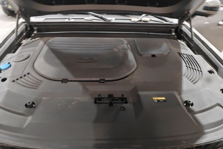 Used JETOUR Traveler 2023 2.0T All-Wheel-Drive CrossPRO Engine Bay