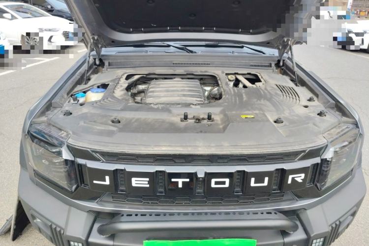 Used JETOUR Traveler 2023 2.0T All-Wheel Drive CrossPRO+ Engine Bay